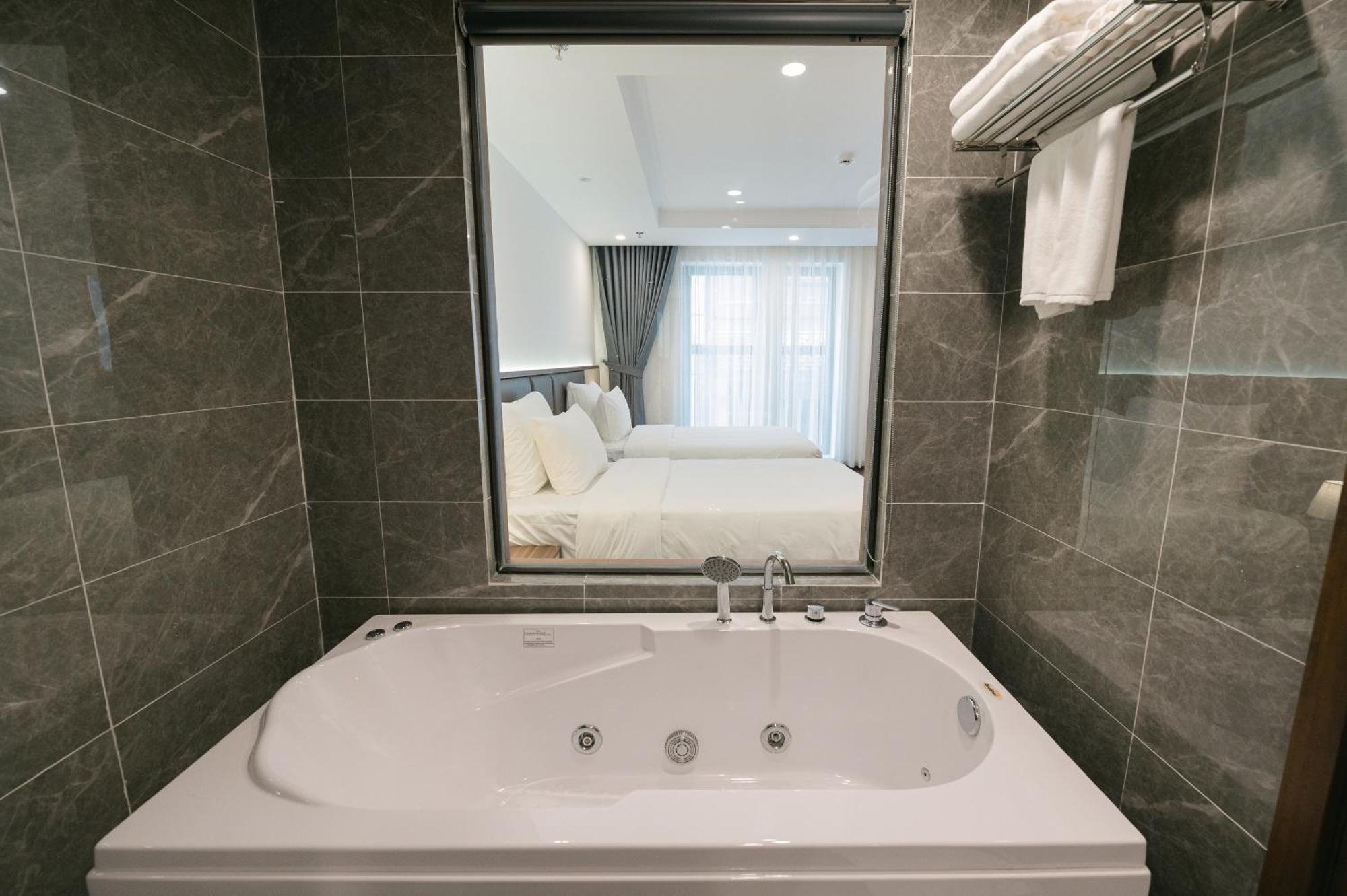 Love St - Hanoi Hotel ภายนอก รูปภาพ
