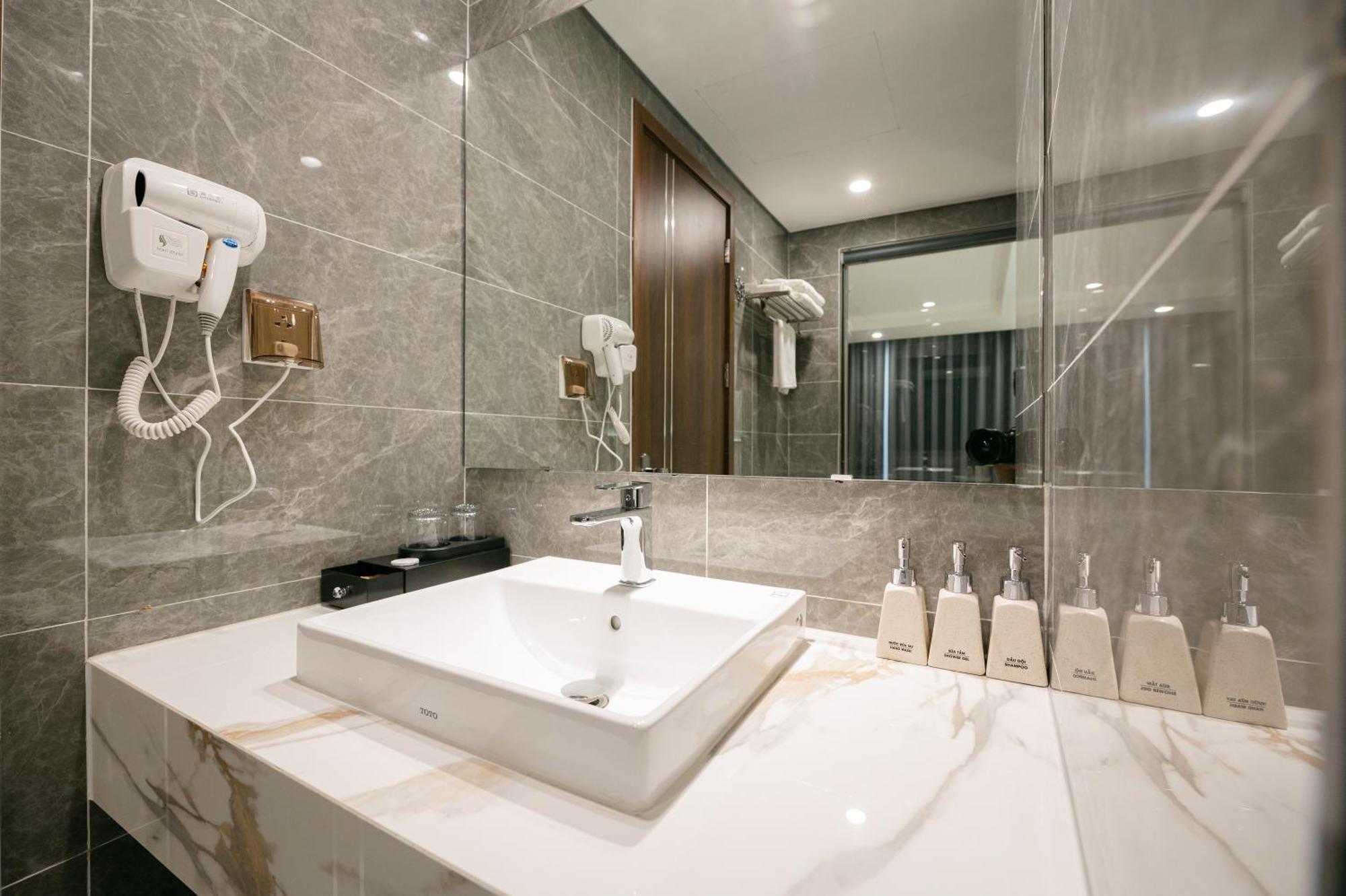 Love St - Hanoi Hotel ภายนอก รูปภาพ